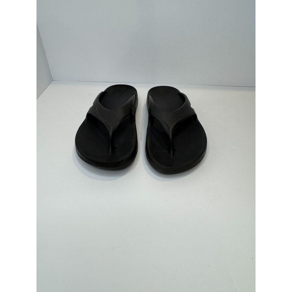OOFOS Black Recovery Flip Flops Sandals Unisex Comfort Orthopedic Size 8 - Picture 2 of 7